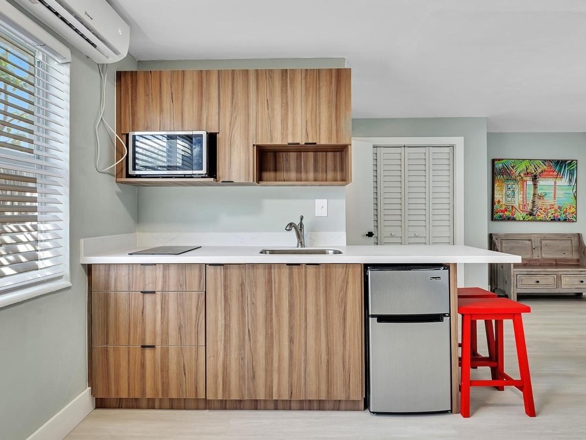 The Shell On Walnut With Bath Hollywood Free Parking Apartment Dania Beach